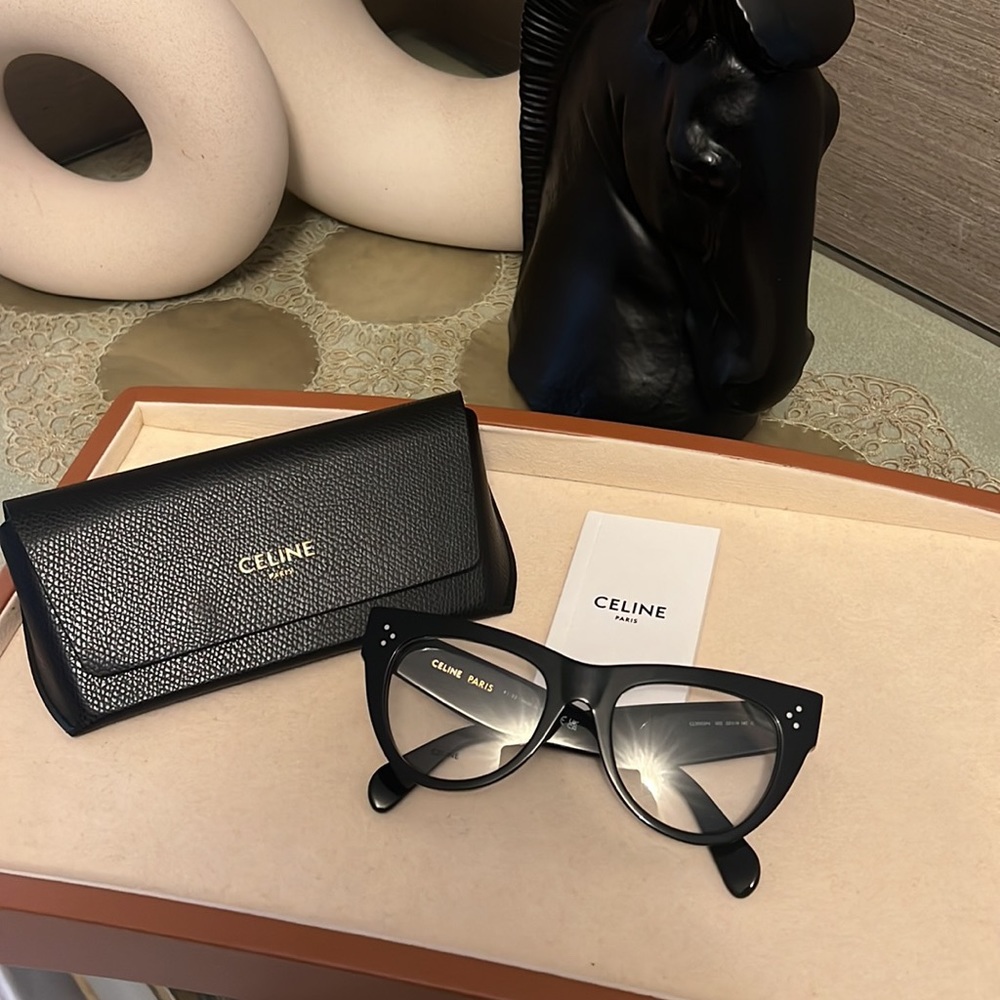 Celine( SOLD ) - Picture 4 of 6